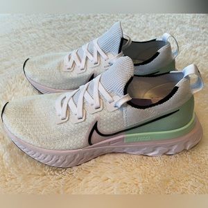 Nike Fly Knit Infinity React size 8